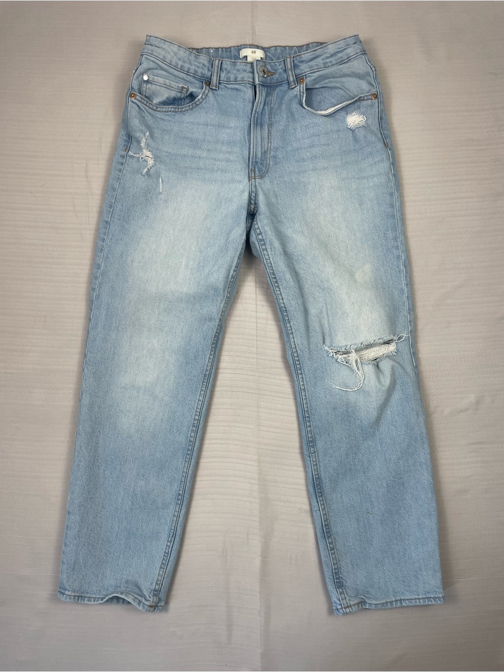 H&M Light Wash Distressed Straight Leg Jeans Size 8 Ripped Denim
